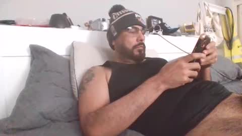 Snapshot of talllatino310 chatting on 01.12.26 talllatino310 online show from 01.12.26