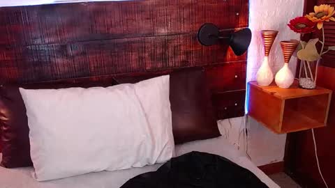 Snapshot of tamara_sanz1 chatting on 01.08.25 online show from 01.08.25