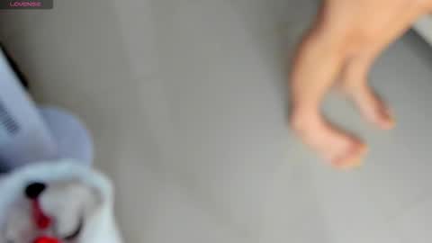 Snapshot of tamara_serra__ chatting on 10.12.25 TAMARA SERRA online show from 10.12.25