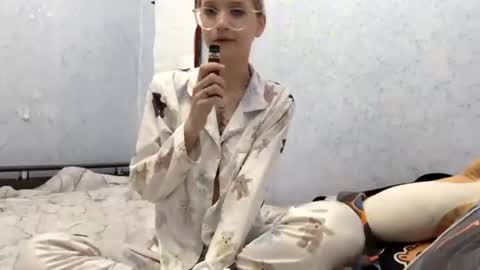 Snapshot of tamerabaus chatting on 06.10.26 Monica online show from 06.10.26