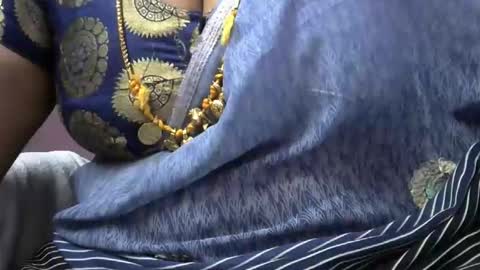 Snapshot of tamil_rathi chatting on 11.27.25 tamil_rathi online show from 11.27.25