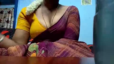 Snapshot of tamilmadhi520 chatting on 05.20.26 tamilmadhi520 online show from 05.20.26
