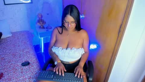 Tammara  online show from 05.08.26