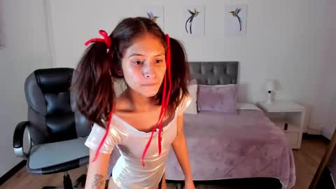 Snapshot of tamy_edwards chatting on 01.12.25 Tamy online show from 01.12.25