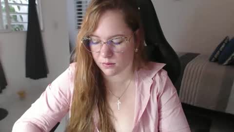 Snapshot of tamy_shine87 chatting on 02.22.26 Im Samy online show from 02.22.26