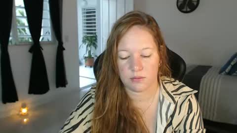 Snapshot of tamy_shine87 chatting on 03.23.26 Im Samy online show from 03.23.26