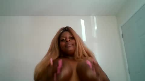 Snapshot of tamyajay chatting on 01.23.25 Tamya Jay online show from 01.23.25