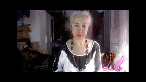 Milena online show from 10.20.25