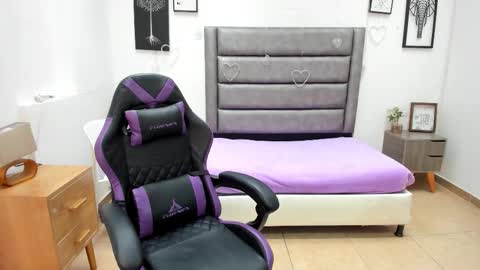 Snapshot of tania_duque chatting on 02.12.26 Tania online show from 02.12.26