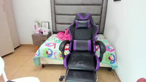 Tania  online show from 07.28.26