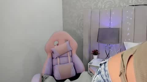 TaniaCarter online show from 02.28.25