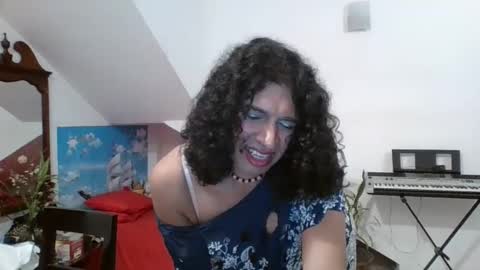 Snapshot of tanialopaz chatting on 12.06.24 TaniaBitch online show from 12.06.24