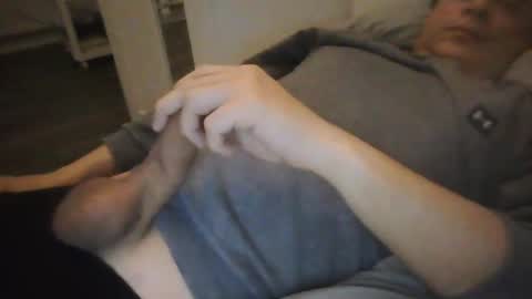 Snapshot of tanitog chatting on 02.17.25 Tanitog online show from 02.17.25