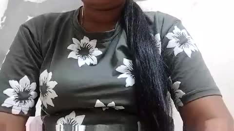 taniya_roy4628 online show from 04.20.26