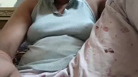 Snapshot of taniya_roy4628 chatting on 04.27.26 taniya_roy4628 online show from 04.27.26