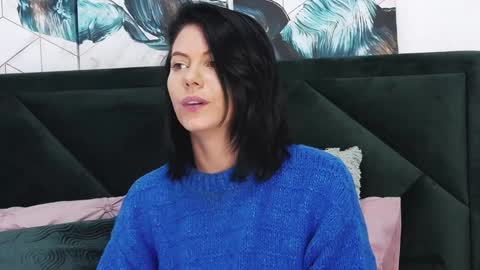 Snapshot of taniyagrey chatting on 01.08.25 tanyaGrey online show from 01.08.25