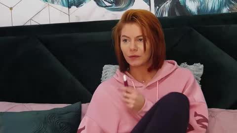 Snapshot of taniyagrey chatting on 02.13.25 tanyaGrey online show from 02.13.25