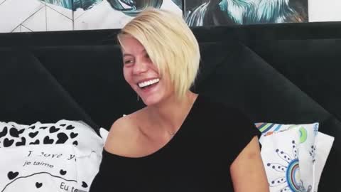 Snapshot of taniyagrey chatting on 09.29.25 tanyaGrey online show from 09.29.25