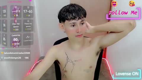 Snapshot of tanjiro_cute chatting on 01.11.25 Andres online show from 01.11.25