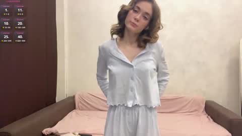 Mia online show from 03.22.26