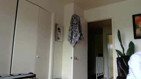 Dr. Love online show from 02.20.25