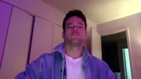 Dr. Love online show from 10.16.25