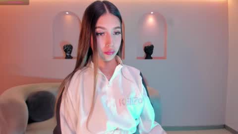 Tara Lawrence online show from 12.18.25