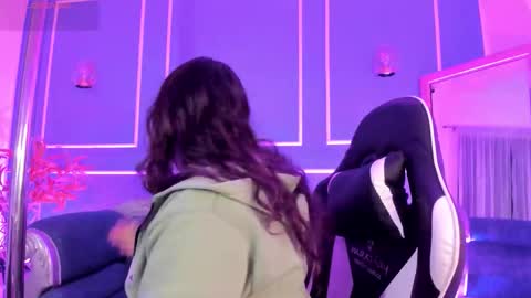 Tara online show from 11.23.25