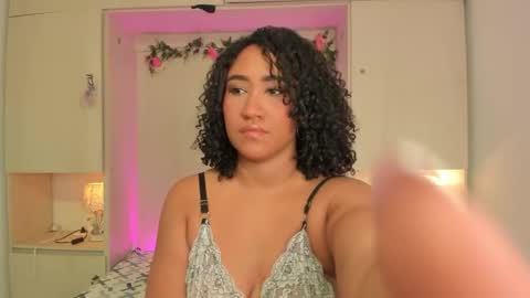  T A R A  online show from 03.19.26