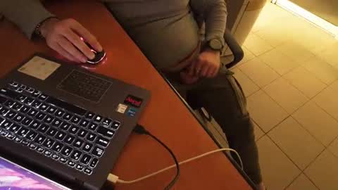 tarkan198 online show from 02.18.25