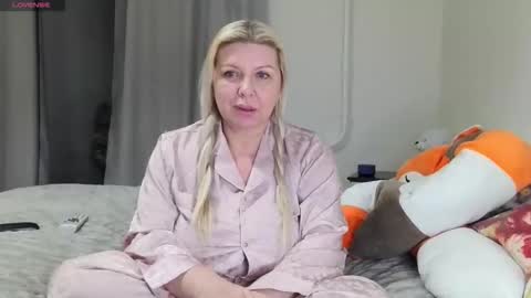 Tasha  Moon online show from 12.15.25