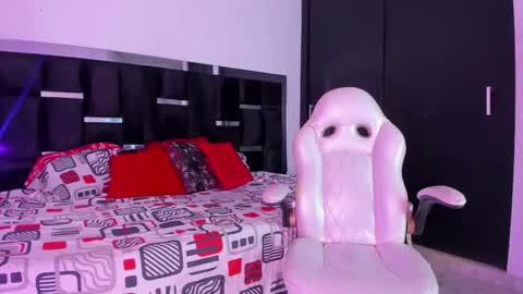 tashasant online show from 11.24.25