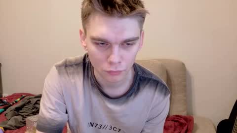 Snapshot of tasteithorny chatting on 04.16.26 tasteithorny online show from 04.16.26