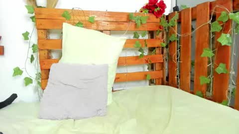 Snapshot of tasty_alan_ chatting on 09.17.25 tasty_alan_ online show from 09.17.25