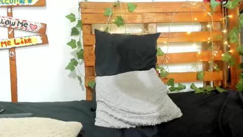 Snapshot of tasty_alan_ chatting on 11.10.25 tasty_alan_ online show from 11.10.25