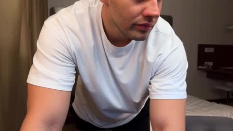 Snapshot of tasty_justin chatting on 09.12.25 My shows 2100500 UTC3 online show from 09.12.25