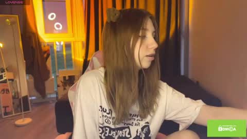 Snapshot of tastyvinni chatting on 05.21.26 Veni online show from 05.21.26
