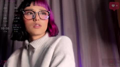 Snapshot of tati_cardenas chatting on 03.01.25 AME online show from 03.01.25