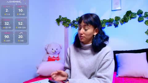 Snapshot of tati_cardenas chatting on 09.13.25 AME online show from 09.13.25