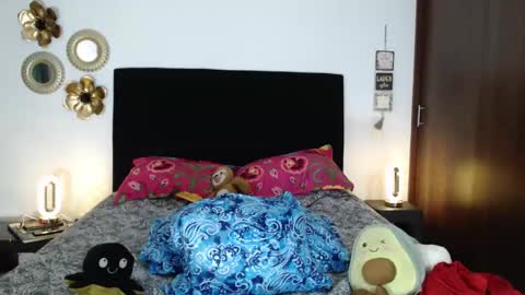 Snapshot of tatiana_monteros chatting on 10.21.25 tatiana_monteros online show from 10.21.25