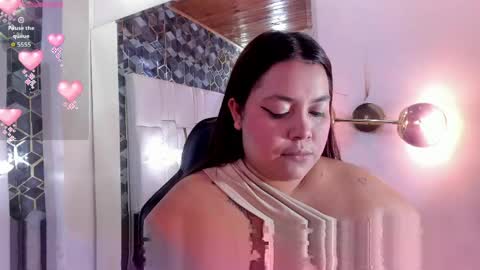 Snapshot of tatikanyx chatting on 05.17.26 tatikanyx online show from 05.17.26