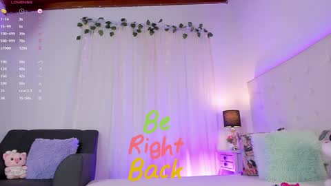 Snapshot of tatikiss_ chatting on 01.28.25 Tatiana independent girl online show from 01.28.25