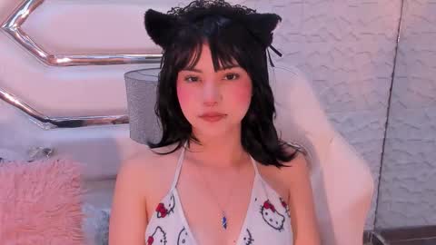 Snapshot of tatilee chatting on 11.11.25 tatilee online show from 11.11.25