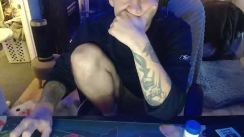 tattedhubs5 online show from 10.23.25