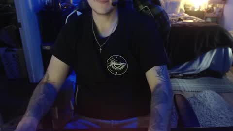 tattedhubs5 online show from 10.25.25