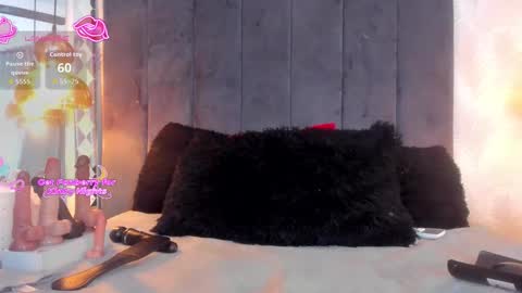 Tatto Fox online show from 01.08.26