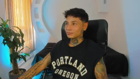 Snapshot of tattokoi chatting on 01.28.25 tattokoi online show from 01.28.25