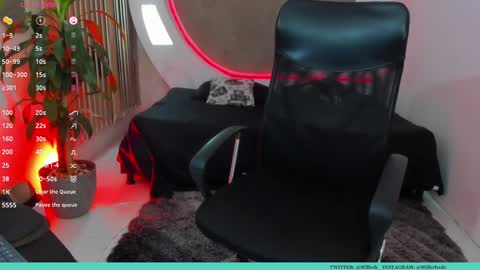 Snapshot of tattokoi chatting on 02.08.25 tattokoi online show from 02.08.25