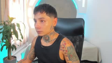 Snapshot of tattokoi chatting on 02.13.25 tattokoi online show from 02.13.25