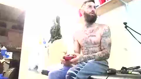 Snapshot of tattoo3333 chatting on 11.25.25 tattoo3333 online show from 11.25.25